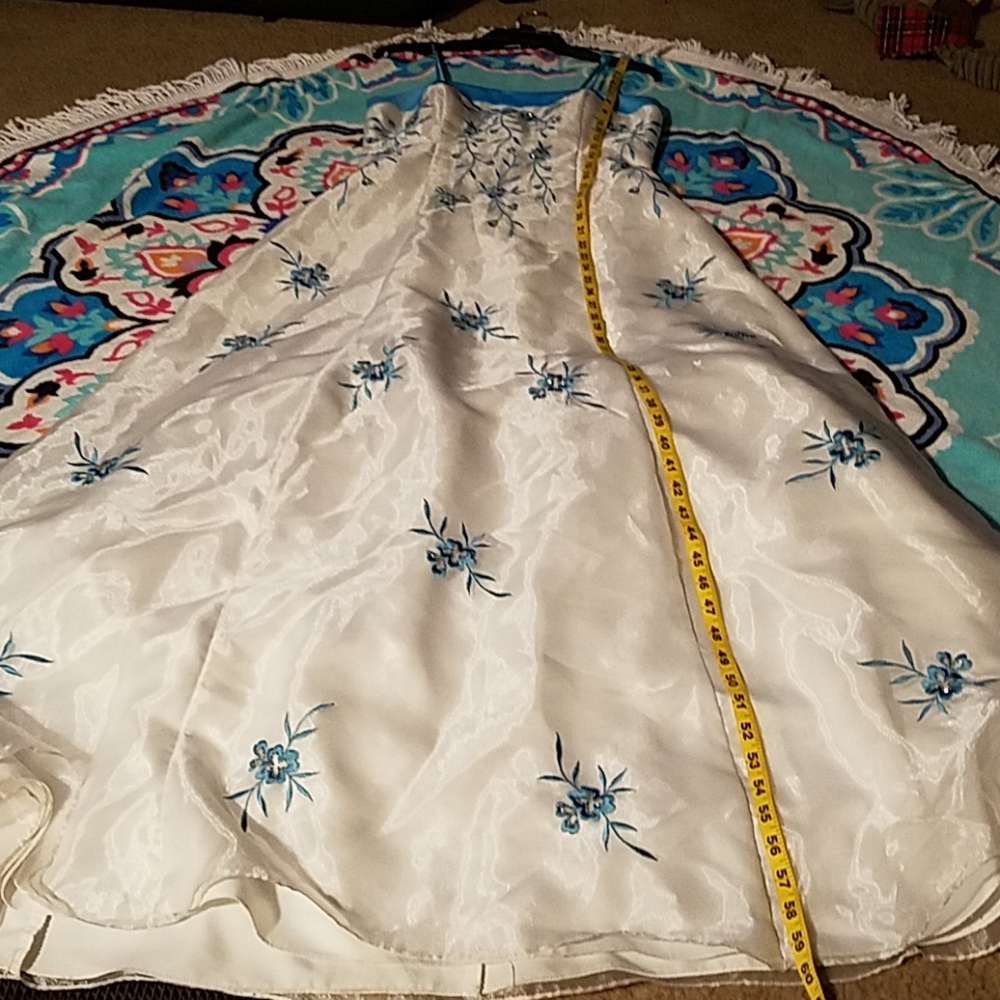 MASQUERADE PROM DRESS